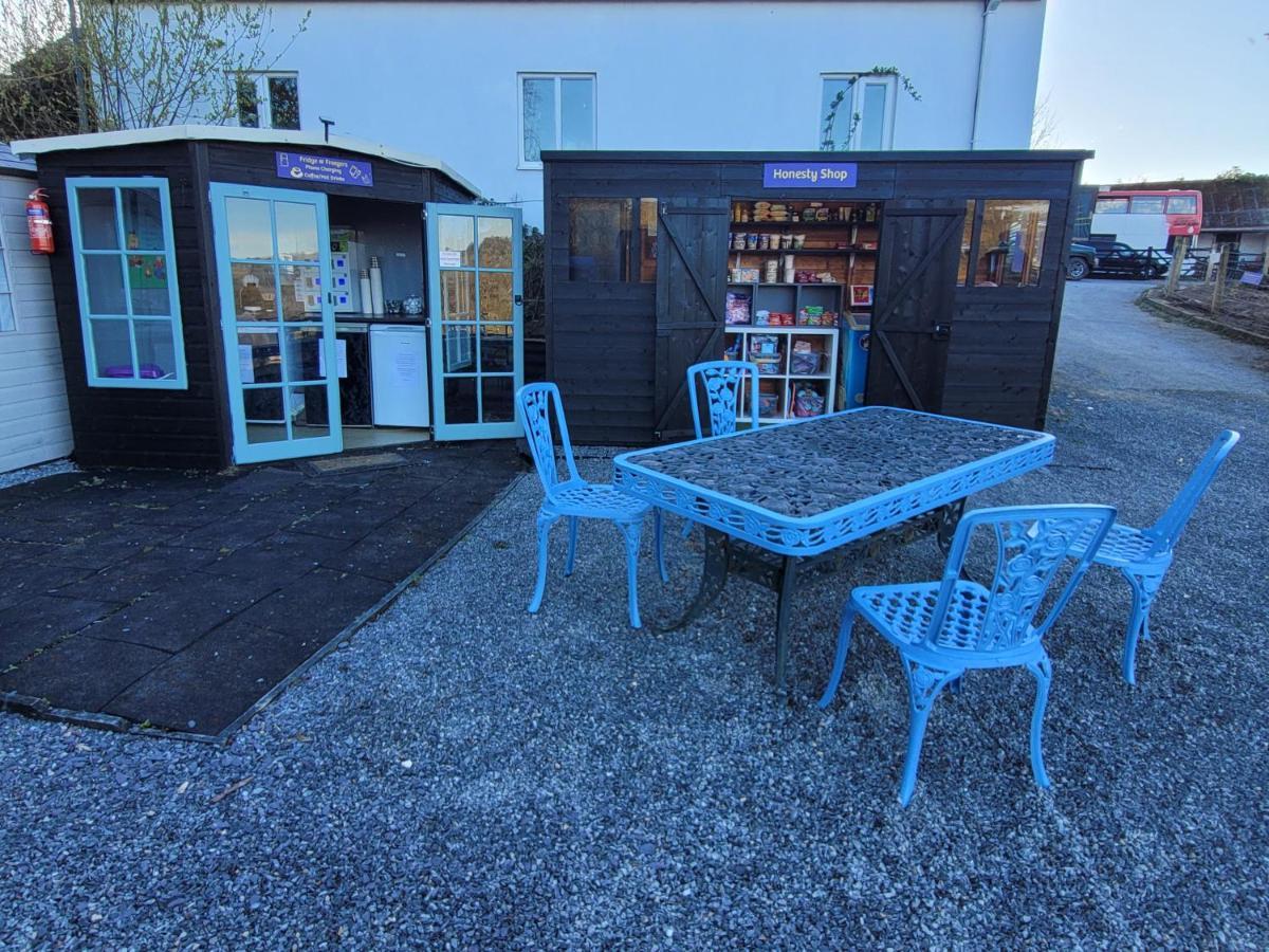 1 Glamping Tent With Kitchen & Electric On Small Family Campsite, No Bedding Supplied Narberth Extérieur photo