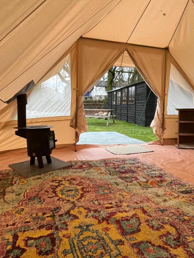 1 Glamping Tent With Kitchen & Electric On Small Family Campsite, No Bedding Supplied Narberth Extérieur photo