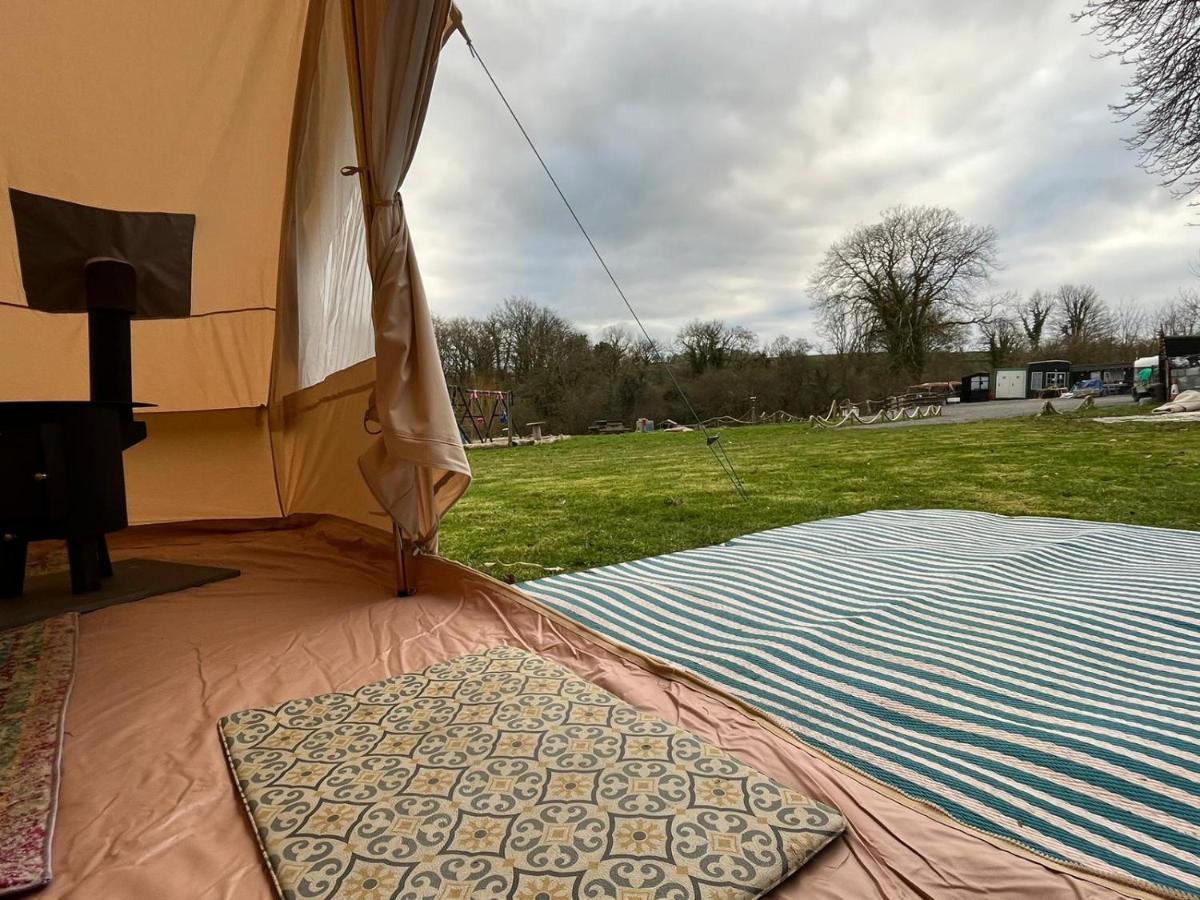 1 Glamping Tent With Kitchen & Electric On Small Family Campsite, No Bedding Supplied Narberth Extérieur photo